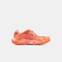 Hueco Knit II Low Women