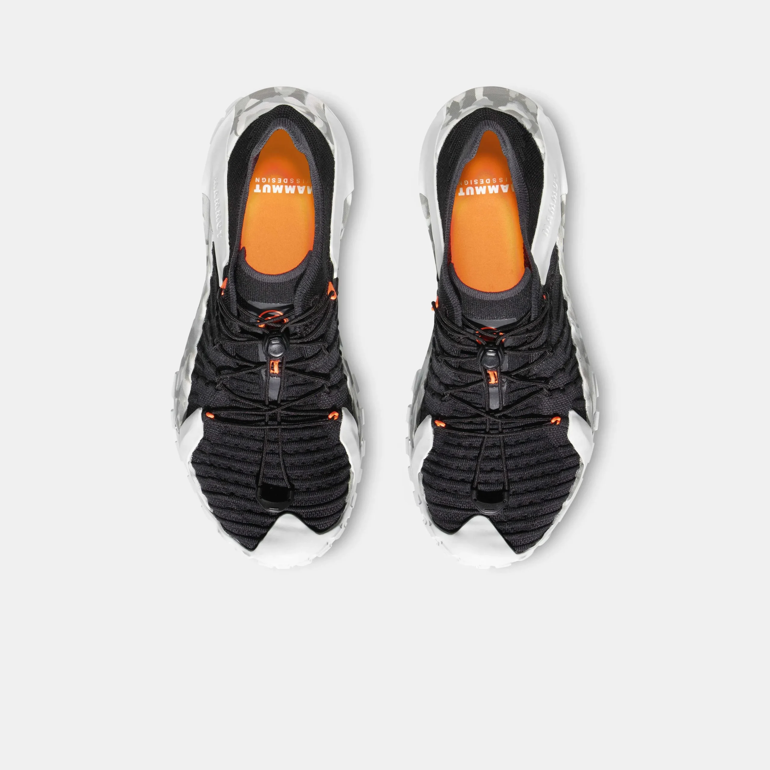 Hueco Knit II Low Women